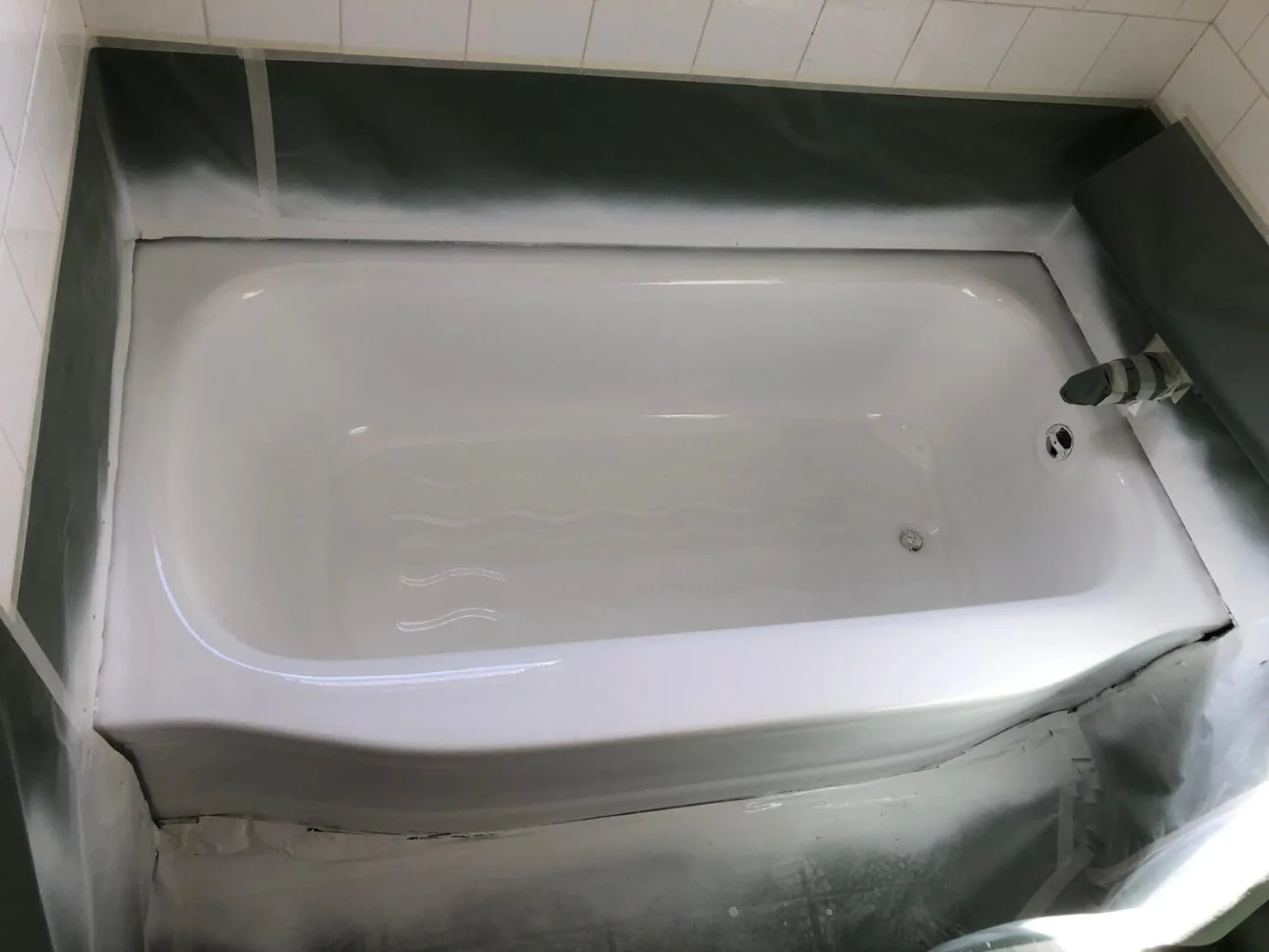 Bathtub reglazing New York